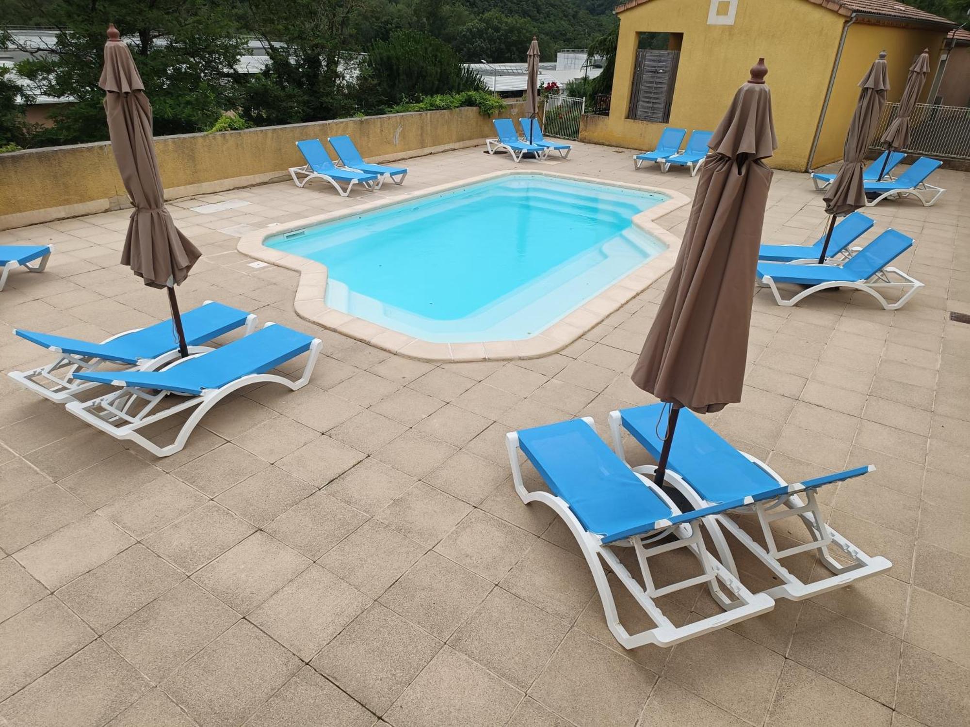 Appartement T2 - Pmr A 750 Metres De La Station Thermale D'أفين المظهر الخارجي الصورة